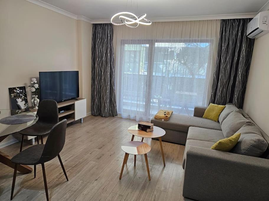 Serenity In The Heart Of Varna With Parking ภายนอก รูปภาพ